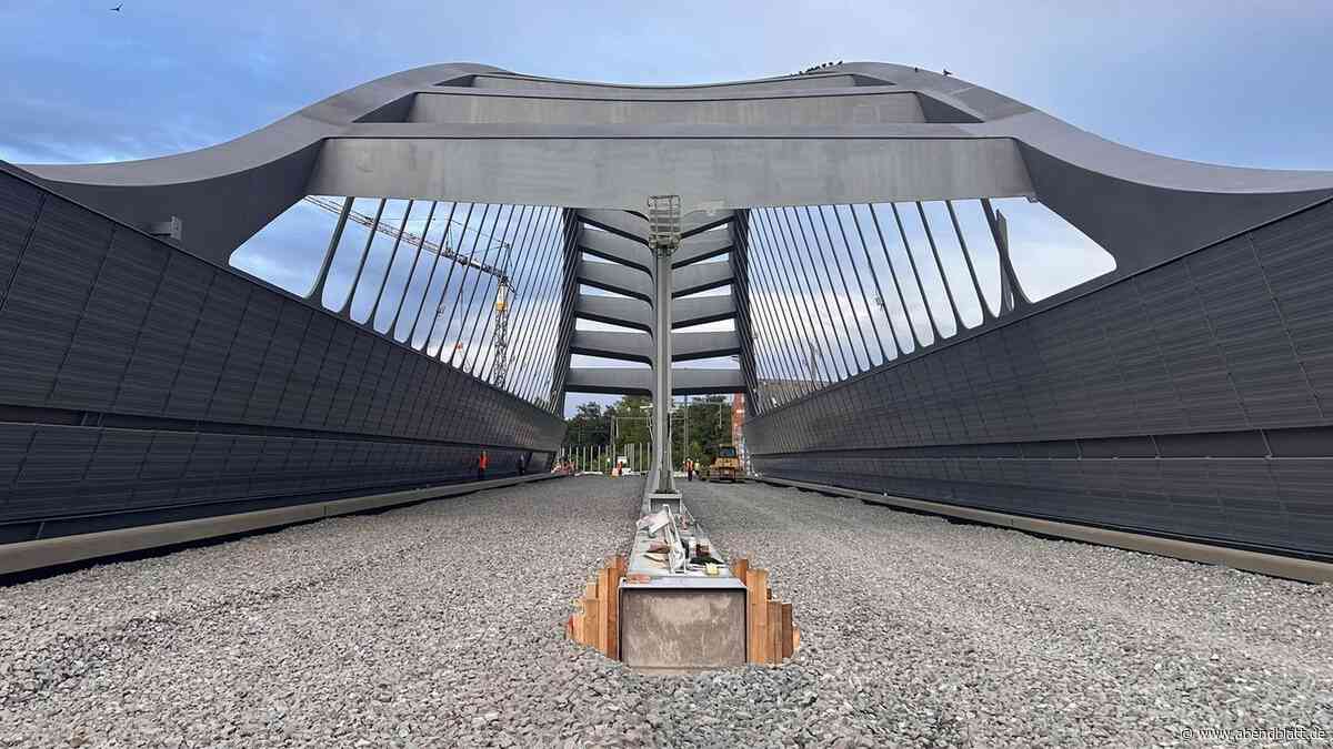 Countdown läuft: In wenigen Tagen rattern erste Züge über die neue Sternbrücke