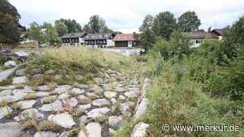 „Seit einem Jahr schlafen wir nachts schlecht“: Anwohner klagen gegen Hochwasserschutz an Weiher in Oberbayern