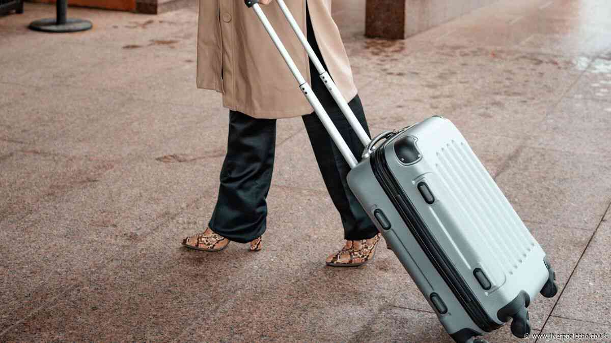 easyJet, Ryanair and Jet2 rules for taking vapes and power banks abroad
