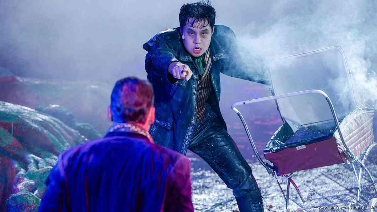 Jubel für zweiten Burgplatz-Freischütz: Hausbesetzung punktet mit Lyrik und Spielfreude