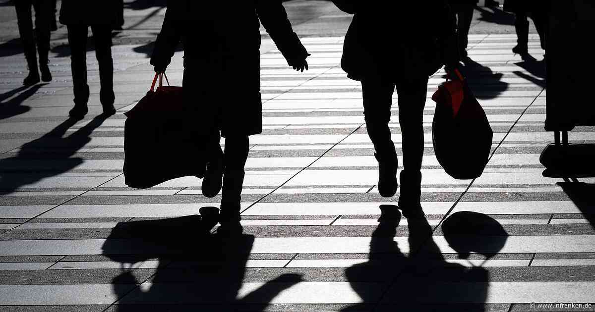 Deutsche Wirtschaft wächst stärker - Staat tief im Minus
