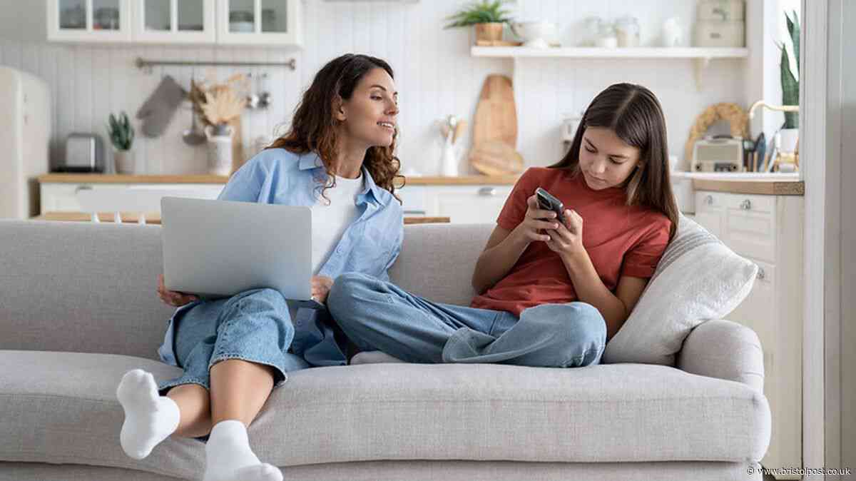 Experts say 'start small' as half of parents fear giving child a phone