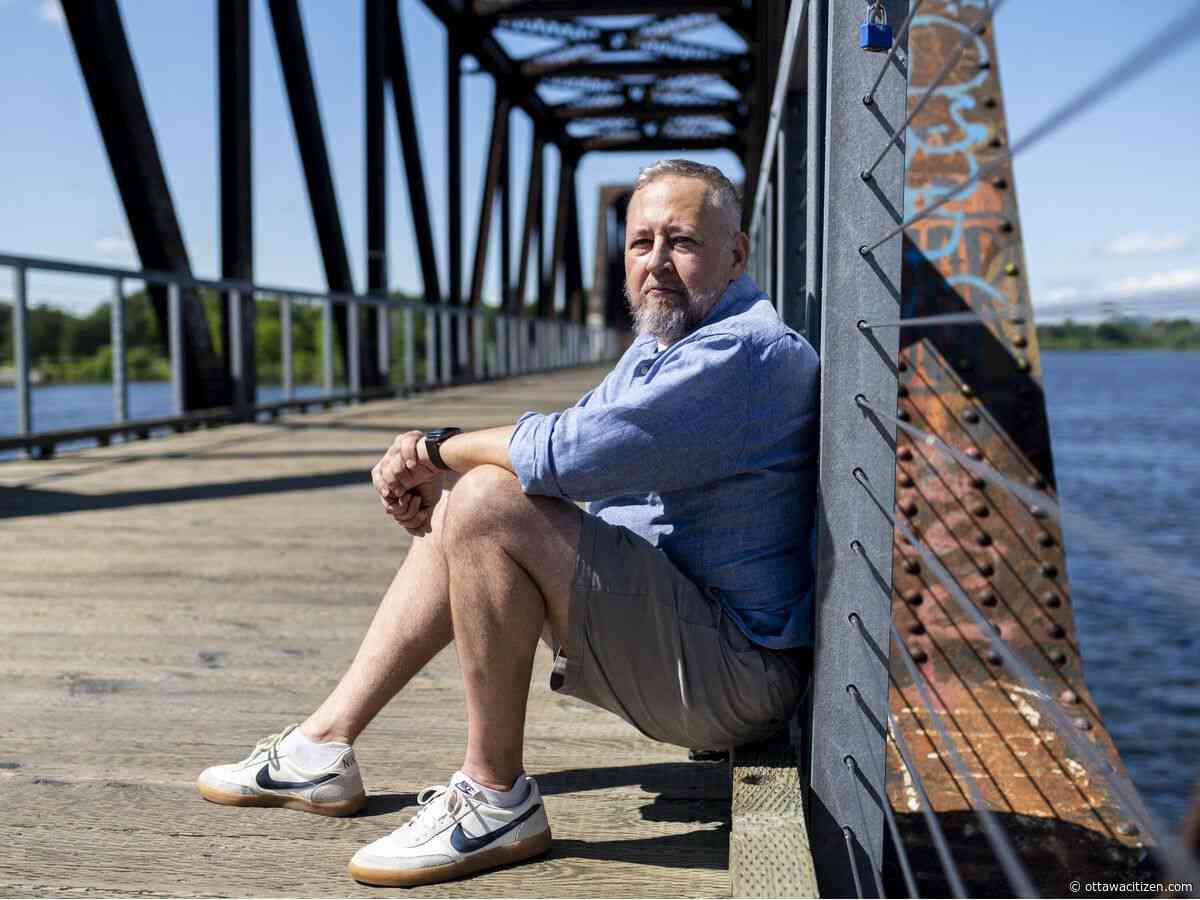 Site crowd sleuths Sutcliffe's ‘Good morning’ posts, proves mayor loves NCC