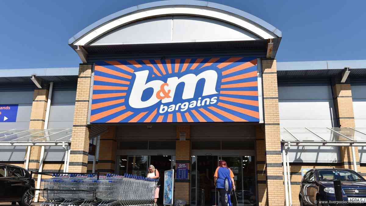 B&M £20 furniture item 'complements any style' and 'perfect for resting your feet'