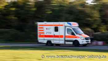 Unfall in Wahrenholz: 69-jährige Radfahrerin bei Zusammenstoß verletzt