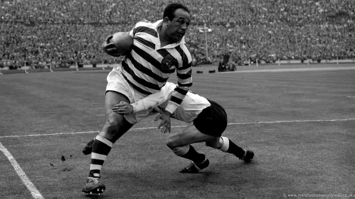 Wigan rugby league legend Sir Billy Boston dies aged 92