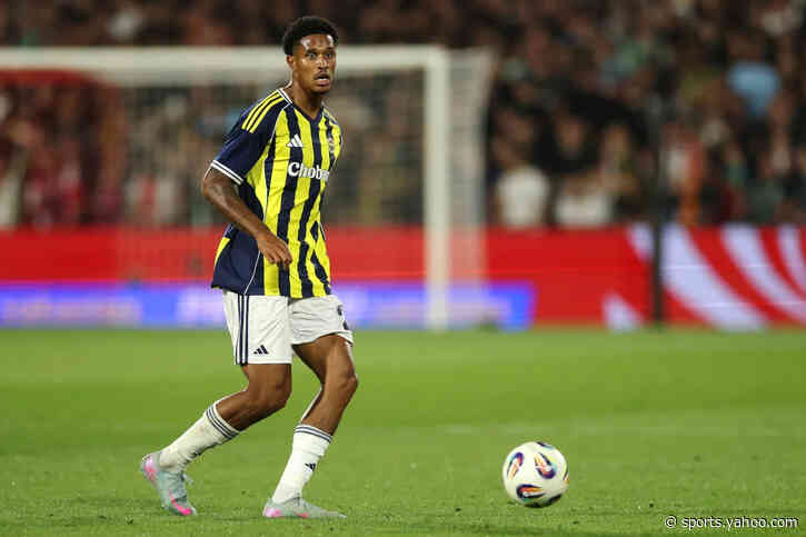 Video: Oosterwolde arrives for Roma medical