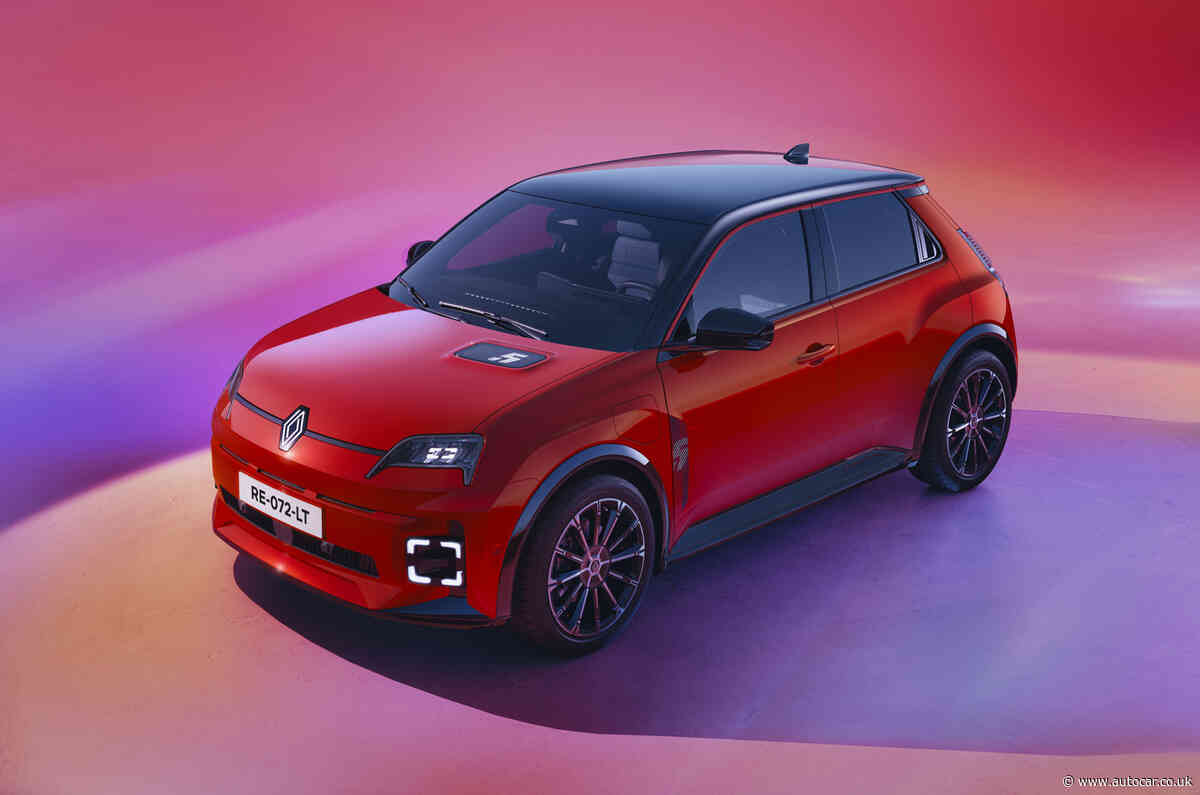 Updated Renault 5 gains extra range, red paint and Williams style