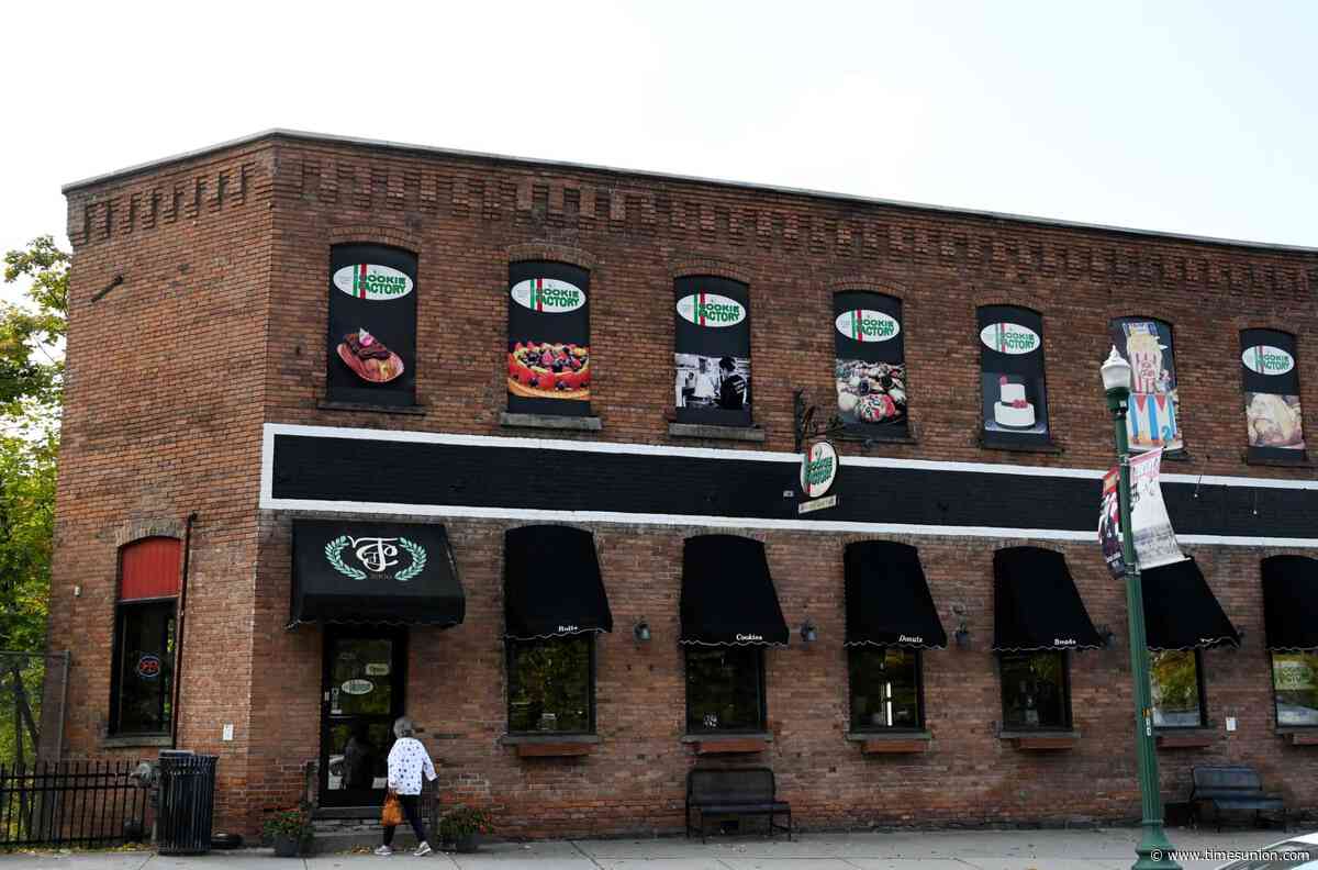 Cookie Factory closes stores after long financial struggles