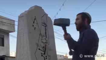 Extreemrechts Israëlisch parlementslid sloopt Palestijns herdenkingsmonument