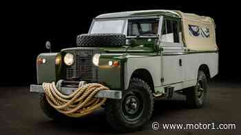 Daniel Craig’s 1959 Land Rover With Handwritten Note Hits Auction