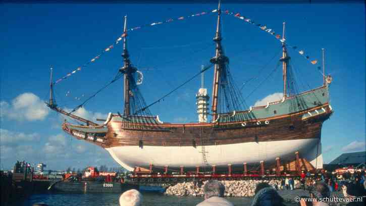Replica VOC-schip Batavia in oktober definitief aan land bij Museum Batavialand