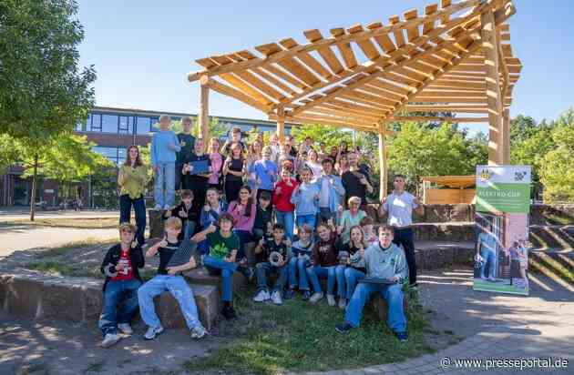 Aus Altgeräten werden neue Chancen: Neun Schulen sammeln wieder in Hannover und der Region Hannover Elektroschrott-Teile
