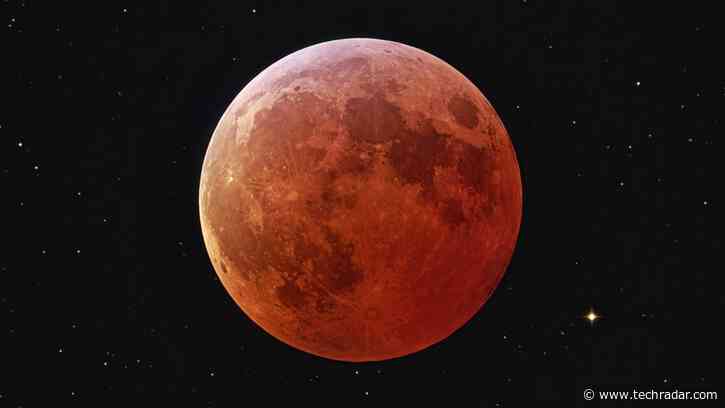 I'm a pro photographer — here's how I'm going to capture the extraordinary lunar eclipse blood moon on August 27-28