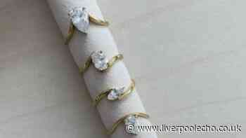 'Gorgeous' ring that 'glistens in the light' now £10 in Bohomoon sale
