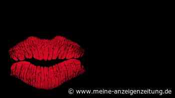 Freundin bedeckt Auto mit 3.400 Lippenstiftküssen – Besitzer wird bestraft