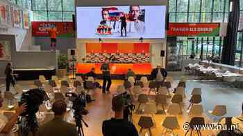 Live voetbal | Nigel de Jong presenteert Xavi als nieuwe Oranjebondscoach