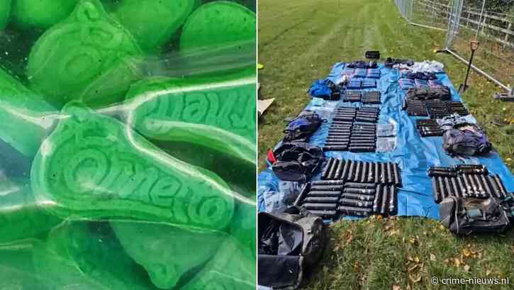 Tassen ingegraven met grote partijen drugs aangetroffen voor start festival met 80.000 bezoekers