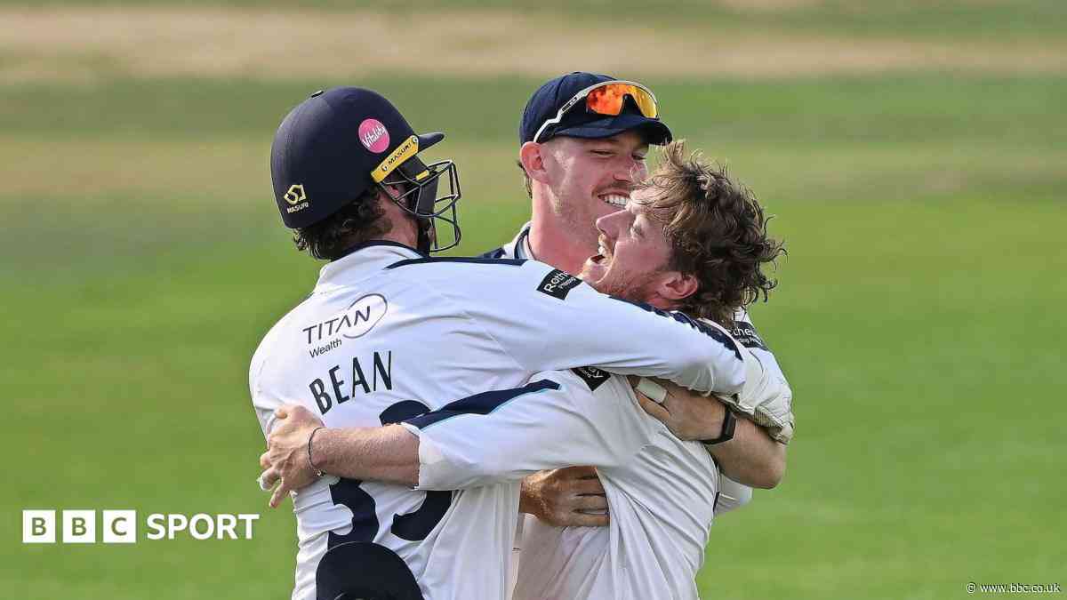 Yorkshire targeting title after Hampshire win - Bess