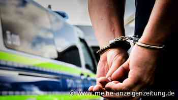 E-Scooter-Fahrer schlägt wild gegen Polizisten aus