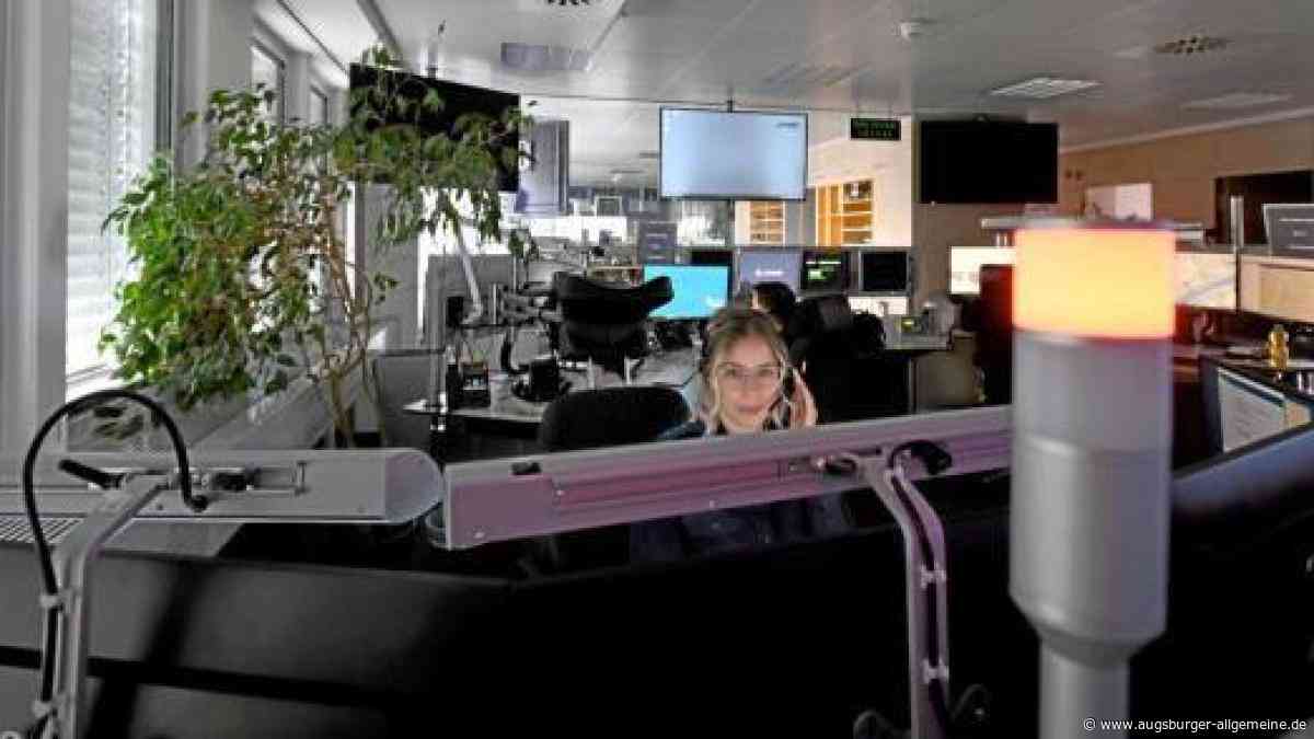 Was passiert nach einem Notruf bei der Polizei? Hinter den Kulissen der Einsatzzentrale