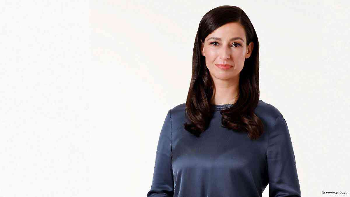 "Jump around?": Pinar Atalay moderiert mit Bänderriss