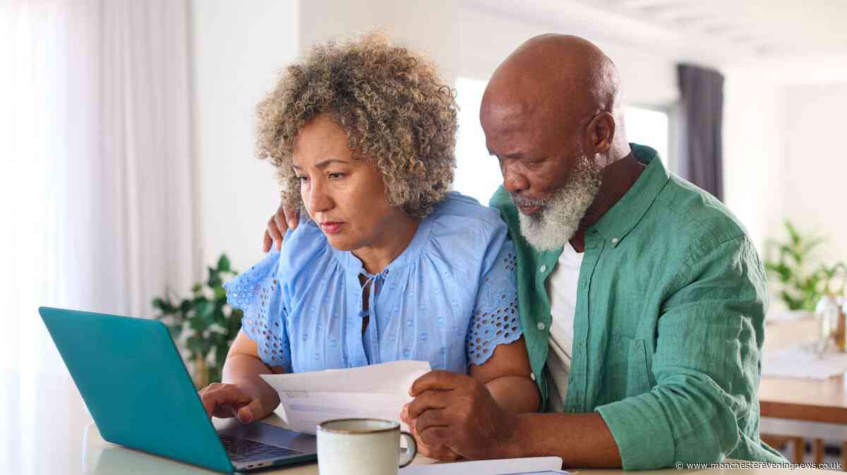 Government issues update on support for £1,729 energy bills as £150 Warm Home Discount 'not enough'