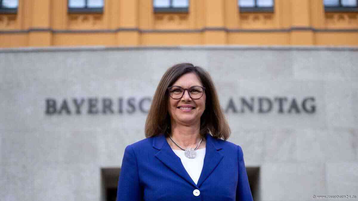 „Langsam wird’s!“: Ilse Aigner zeigt sich beim schweißtreibenden Reha-Training