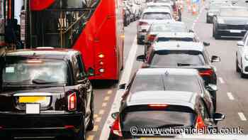 Drivers urged to remove 1 accessory before getting in their cars in safety alert