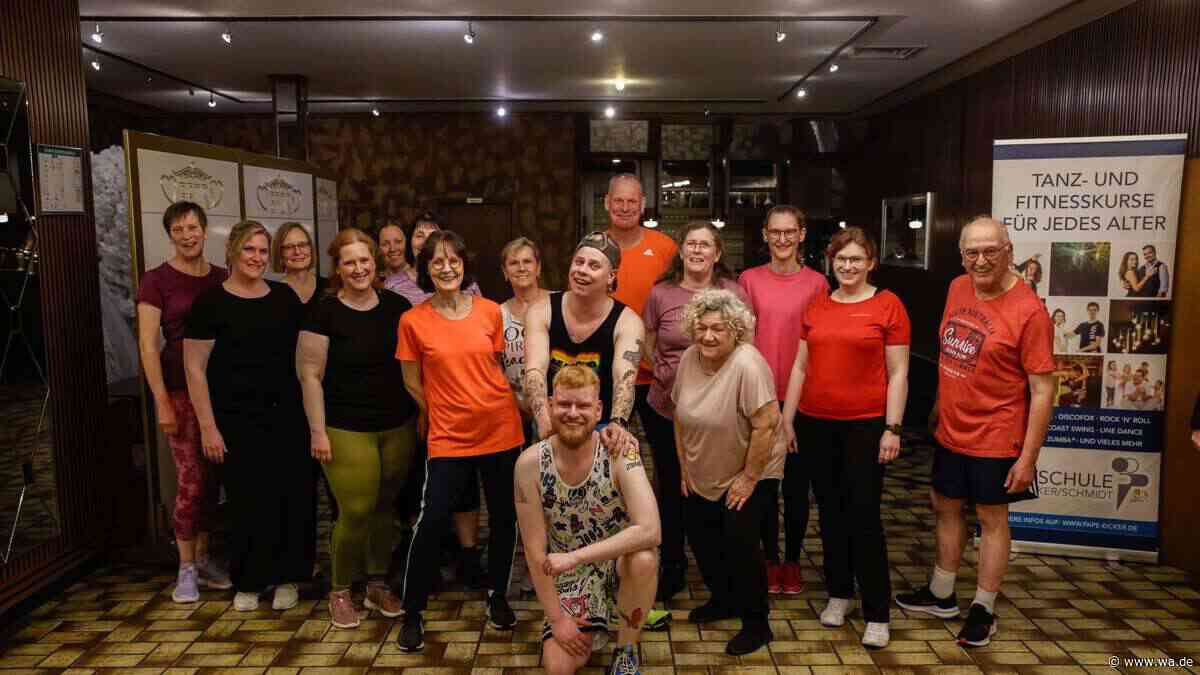 „Die Teilnehmer sind mir Gold wert“: Daniel Brämer feiert zehn Jahre als Zumba-Trainer
