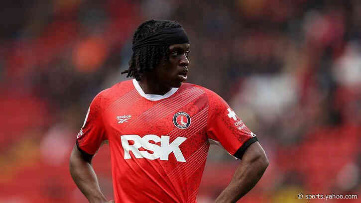 Campbell signs new four-year Charlton contract
