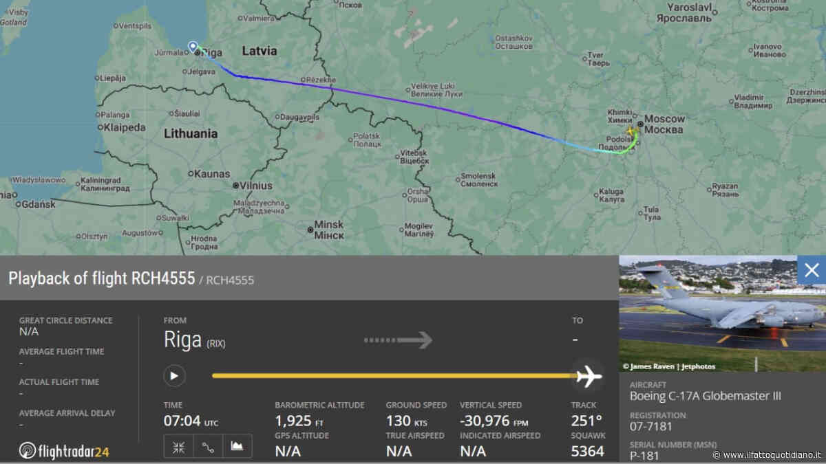 Russia, Boeing C-17 americano atterra a Mosca. Axios: “Ha trasportato il capo della Cia”