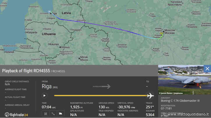 Russia, Boeing C-17 americano atterra a Mosca. Axios: “Ha trasportato il capo della Cia”