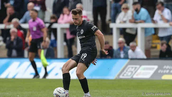 White and Brunt sign new Boreham Wood contracts