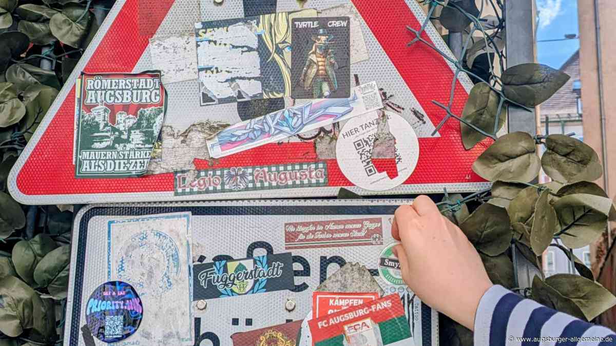 Bayerische Städte kämpfen gegen Sticker: Was Anti-Haft-Folien und Co. wirklich bringen