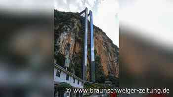 China baut gigantischen Lift an Felswand – Kinder sparen sich Gewaltmarsch