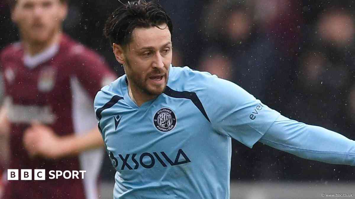 AFC Wimbledon sign striker Cornick on one-year deal
