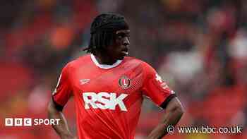 Campbell signs new four-year Charlton contract