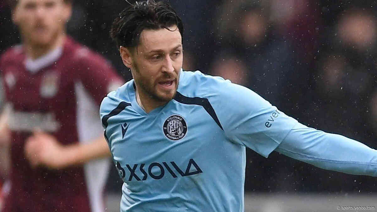 AFC Wimbledon sign striker Cornick on one-year deal