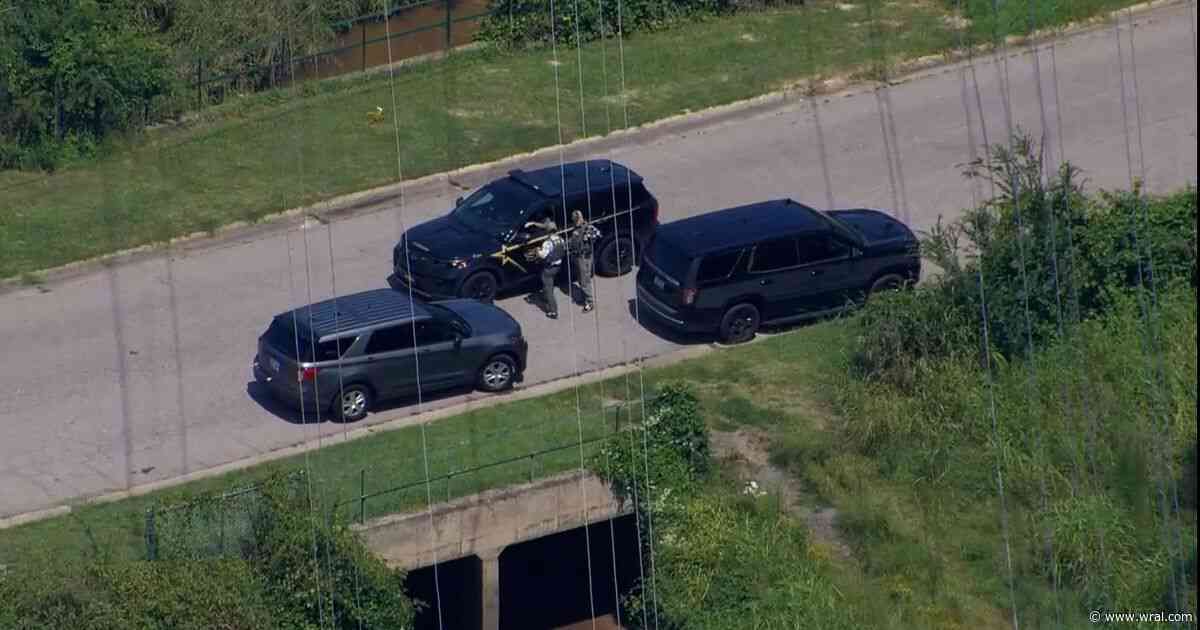 Chase from Chapel Hill ends in Durham with 3 in custody