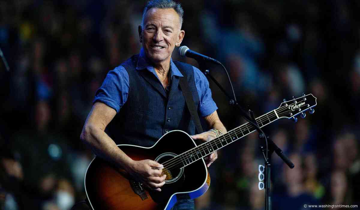 Veterans' fundraiser draws Bruce Springsteen, Hasan Minhaj and Jon Stewart