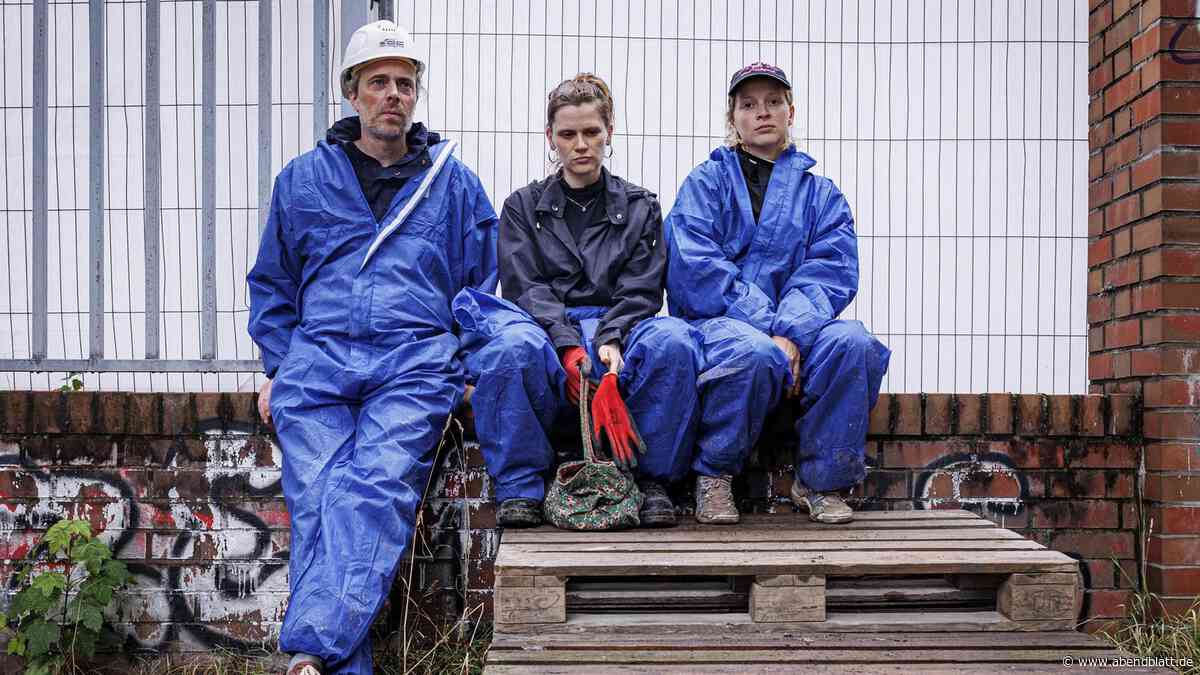Mieter aus Abbruchhaus in Altona: Nun gibt es Probleme mit dem Übergangszuhause