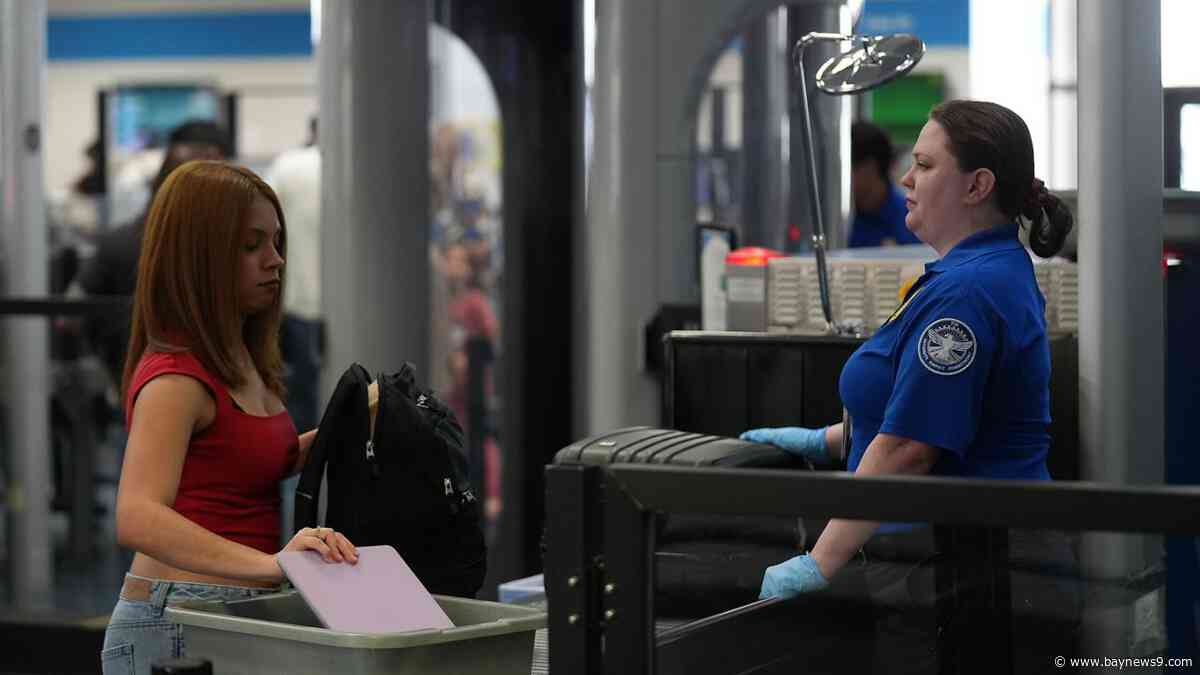 Tampa Airport backs off on private security plan