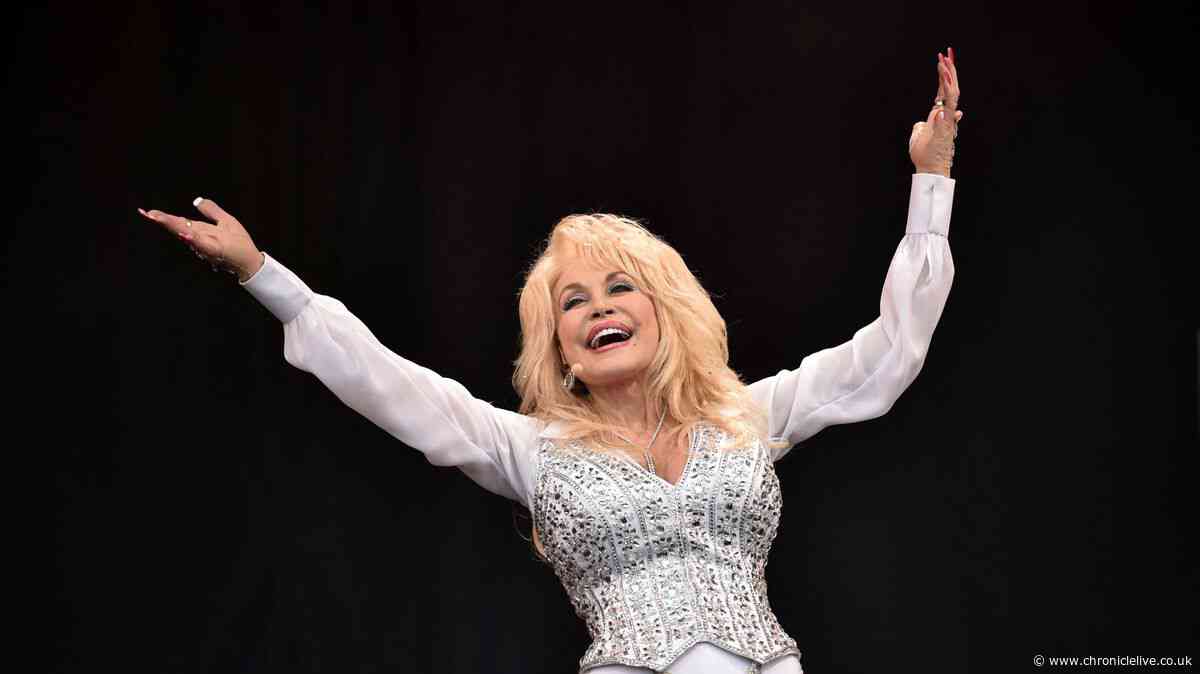 Dolly Parton dies aged 80 as family lead tributes