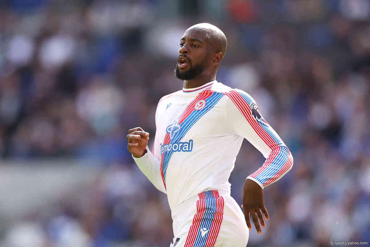 Manchester United Offered A Chance To Sign This Crystal Palace Striker: Should Carrick Go For Him?