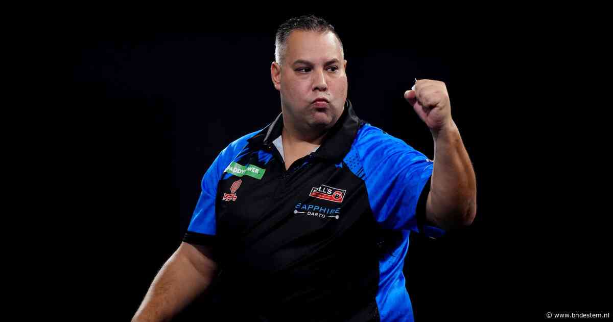 Jermaine Wattimena stunt op vloertoernooi: Nederlander stuurt Luke Littler naar huis en pakt titel