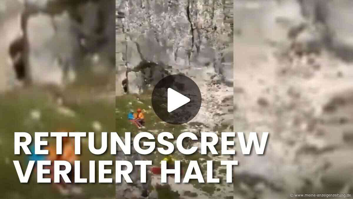 Unglück in Dolomiten: Verletzte Bergsteigerin und Notärztin rutschen bei Hubschraubereinsatz ab