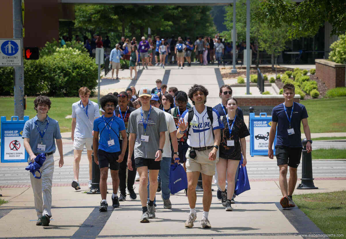 UAH enrollment grows for first time in six years, driven by gains in new students