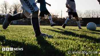 Players threatened, official headbutted and 72 red cards in week of youth football