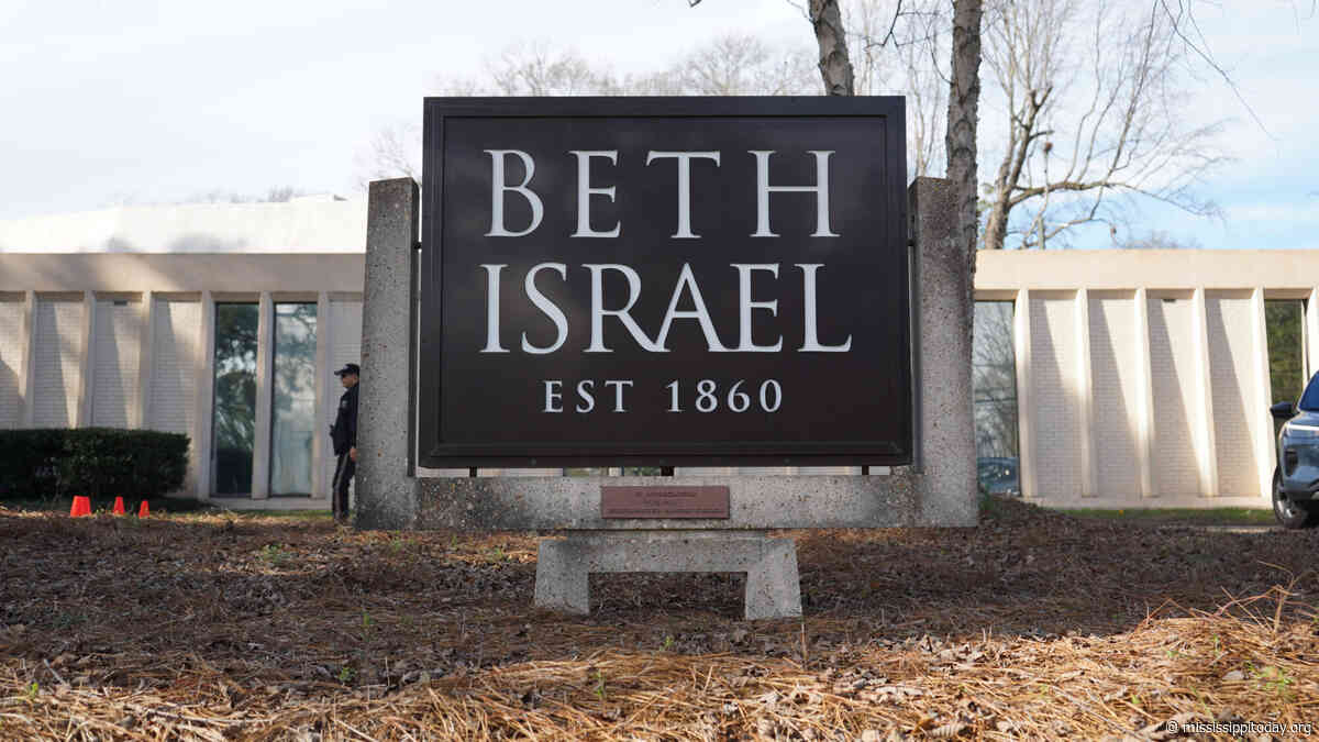 Alleged synagogue arsonist will undergo psych exam, federal judge rules 